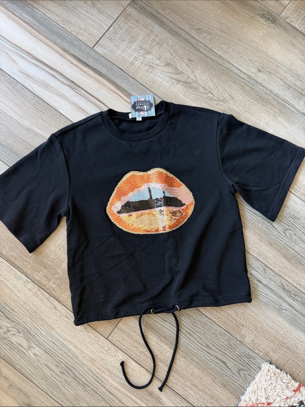 NWT Wild Honey Black Short Sleeve Crop Tee with Orange Sequin Lips